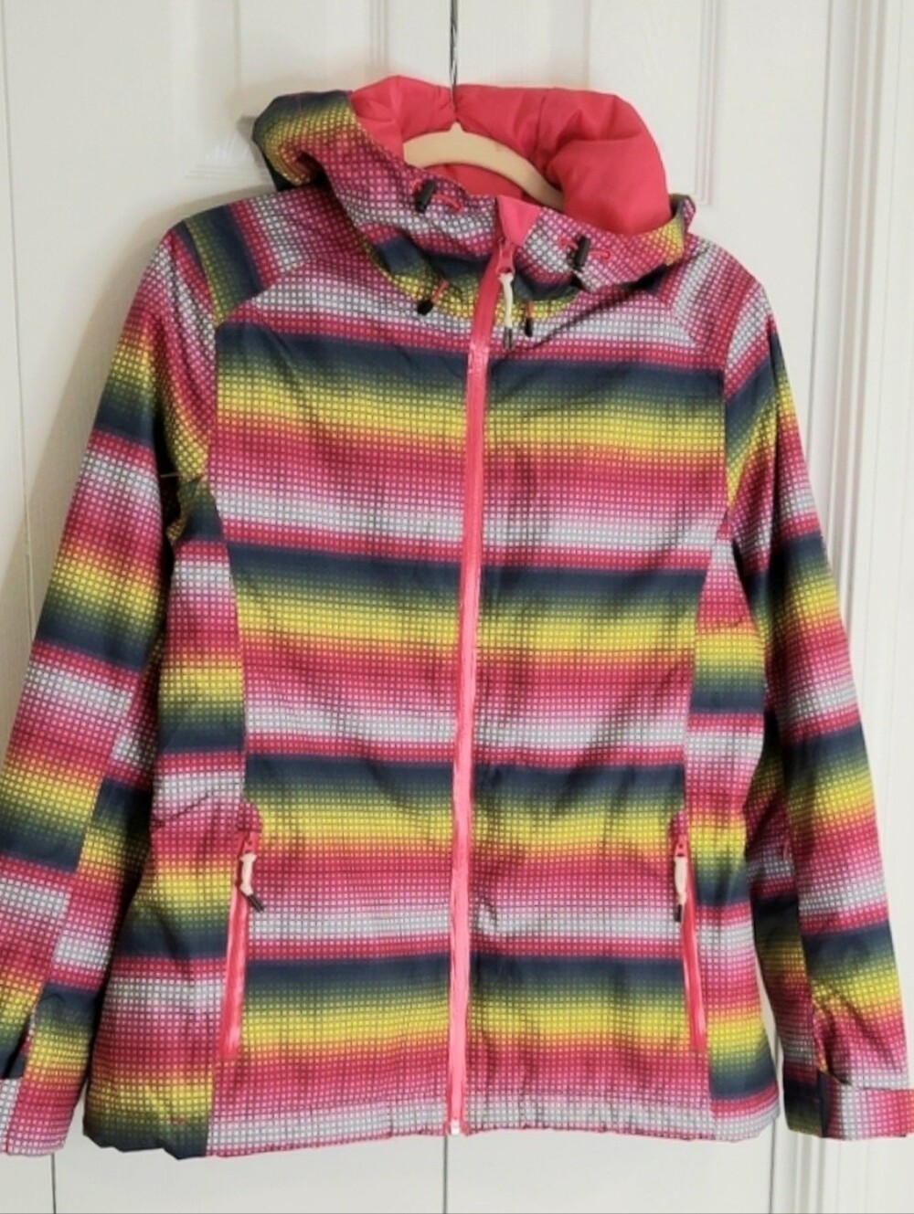Helly Hansen Jacket, Size M, Hooded, Rescue Worker Gear, Multicolor